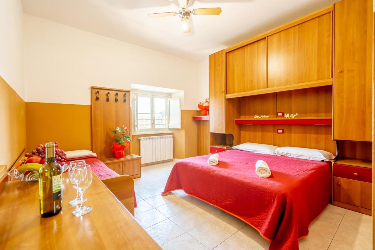 Booking Inn Rome Center מראה חיצוני תמונה
