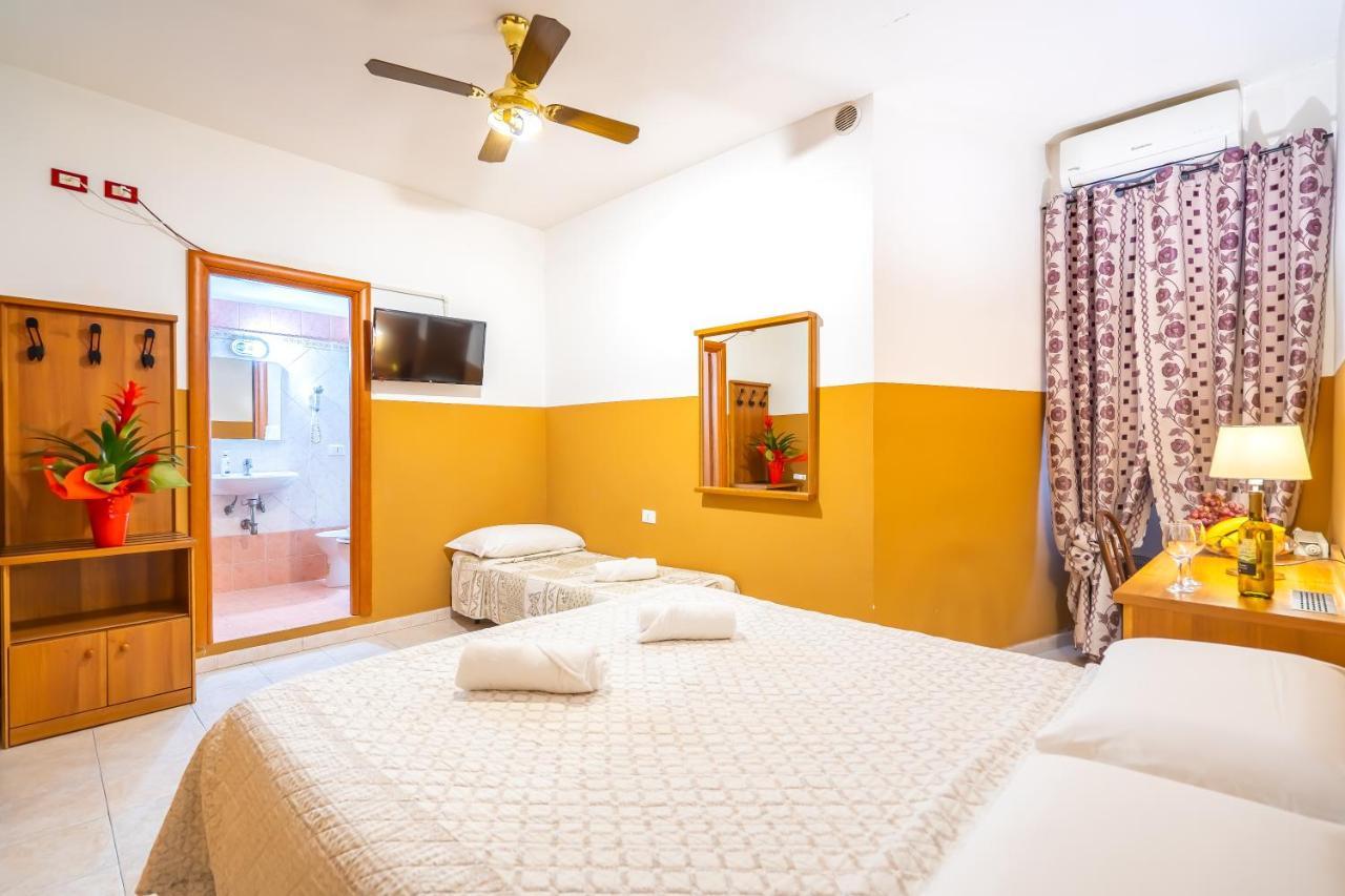 Booking Inn Rome Center מראה חיצוני תמונה